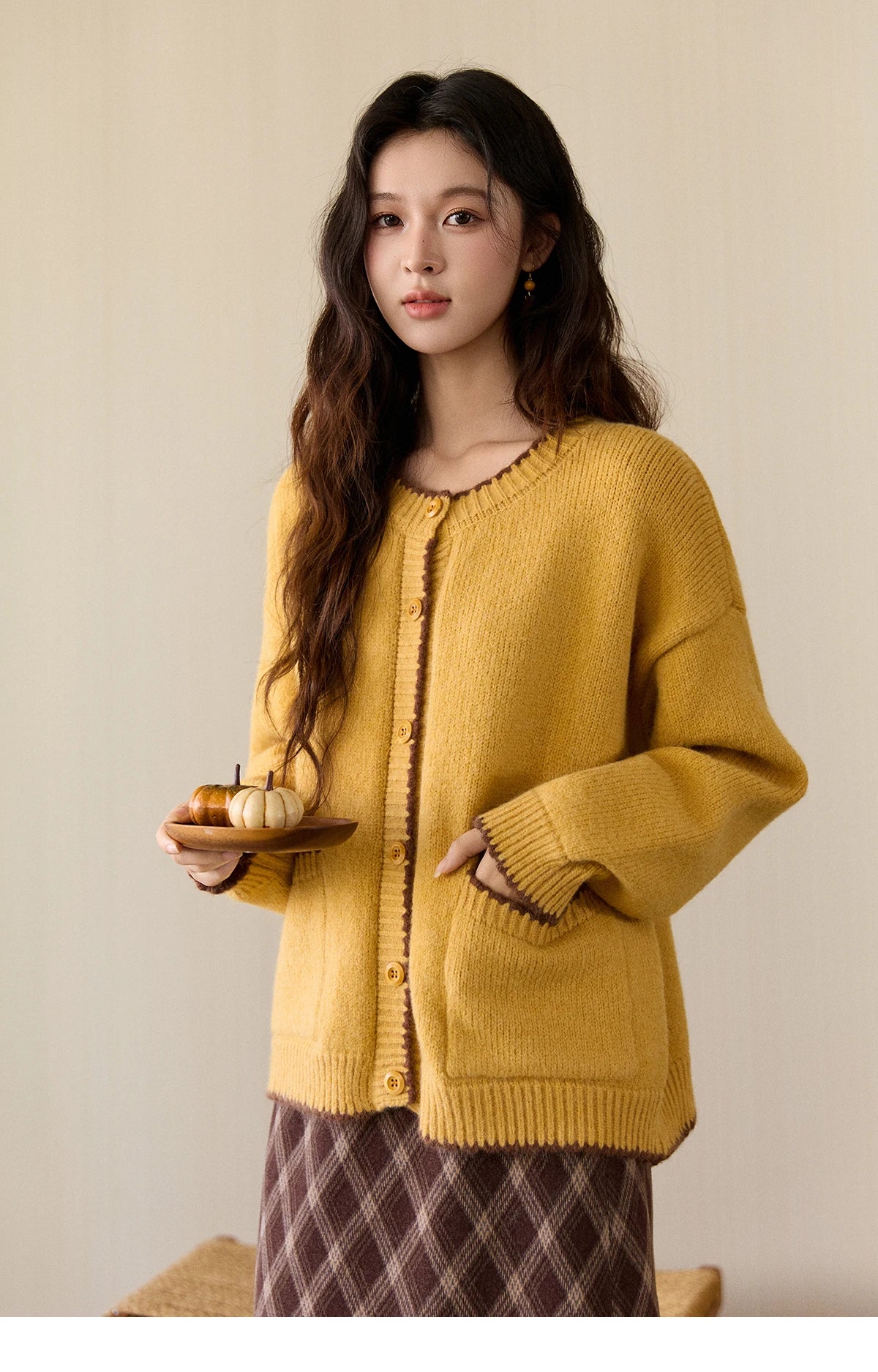 Mishow Yellow Color Collision Edge Pocket Cardigan MXE94Z2973