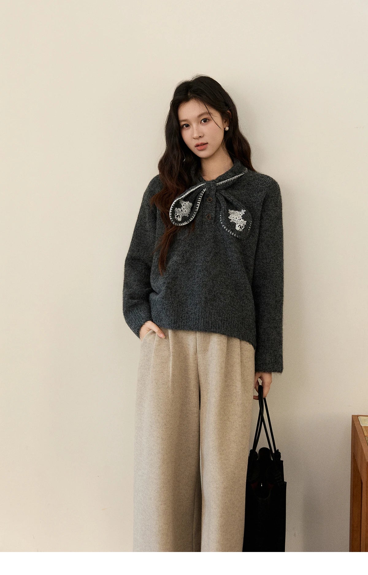 Mishow Yellow Bow Collar Lace Splicing Sweater MXE94Z2971
