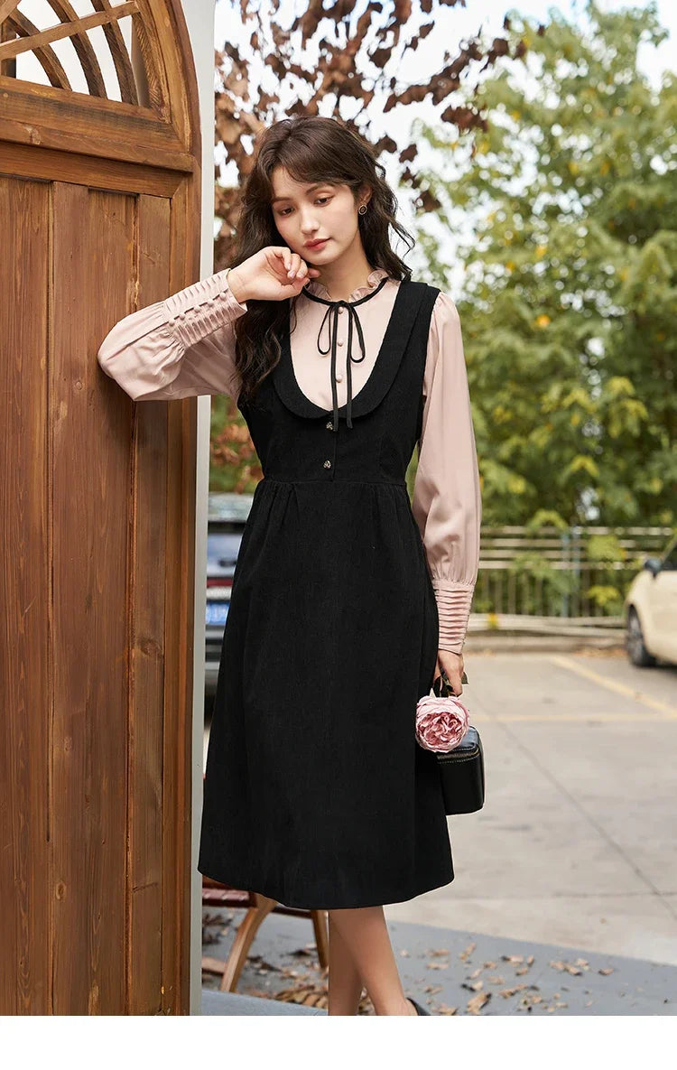 Mishow French Vintage U-Neck Sleeveless Dress MXC43L1570