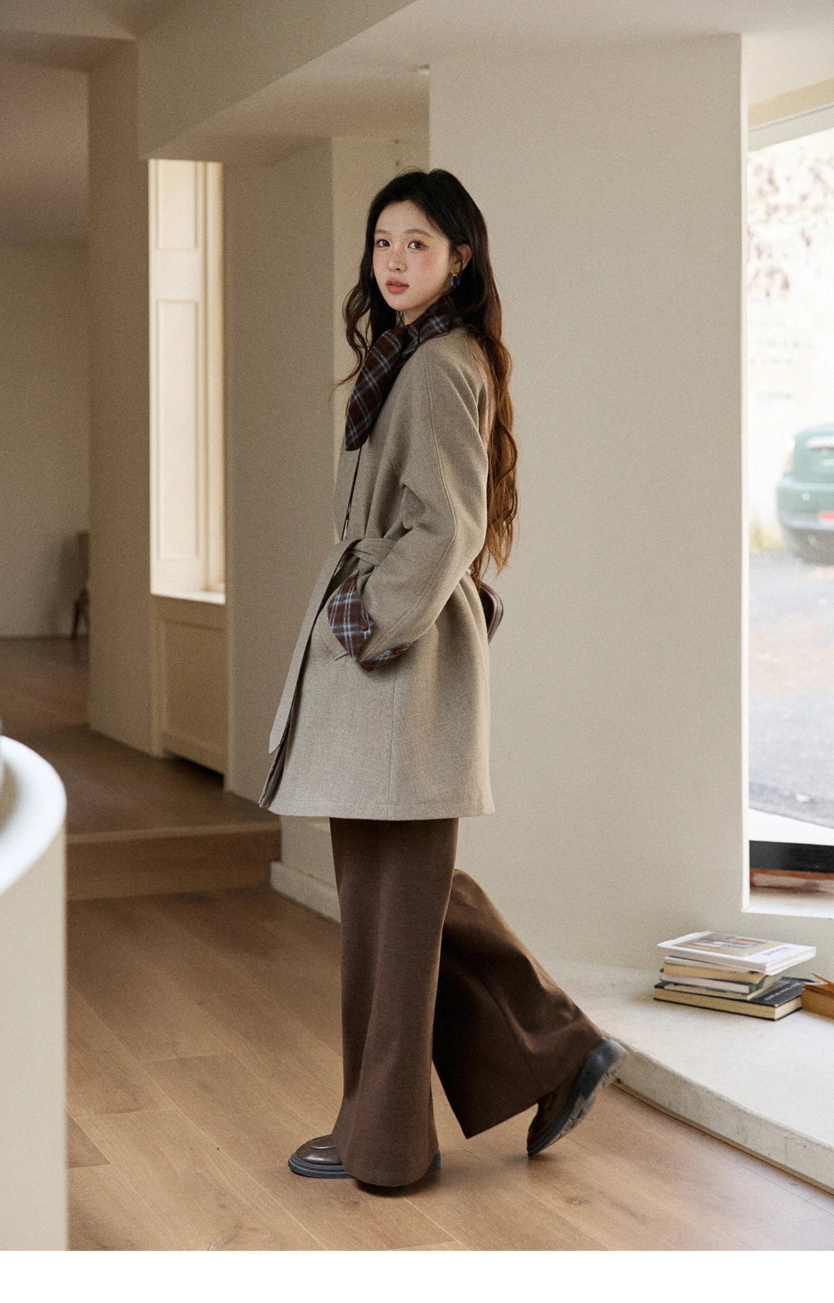 Mishow Retro British Plaid Rabbit Ear Tie Woolen Coat MXE90W0924