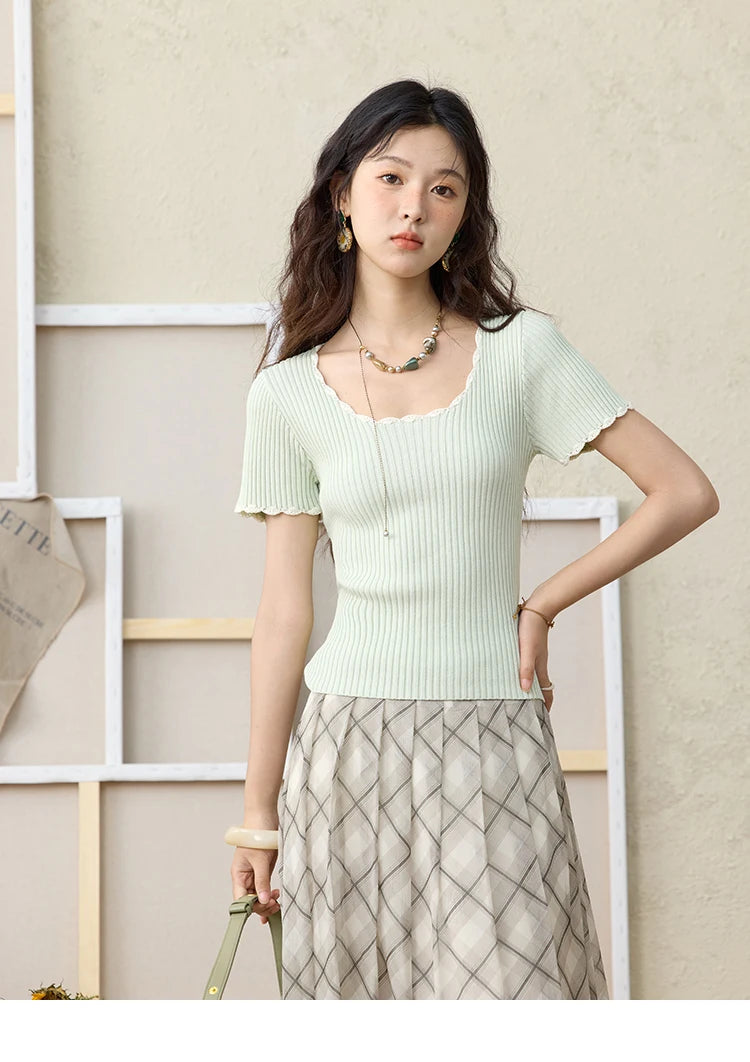 Mishow Office Lady Lace Collar Contrast Hook Top MXE33Z1218