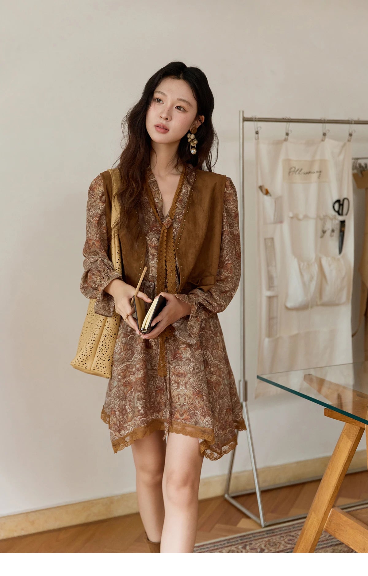 MISHOW French Vintage Printed Long-Sleeve Dress MXE46L2518