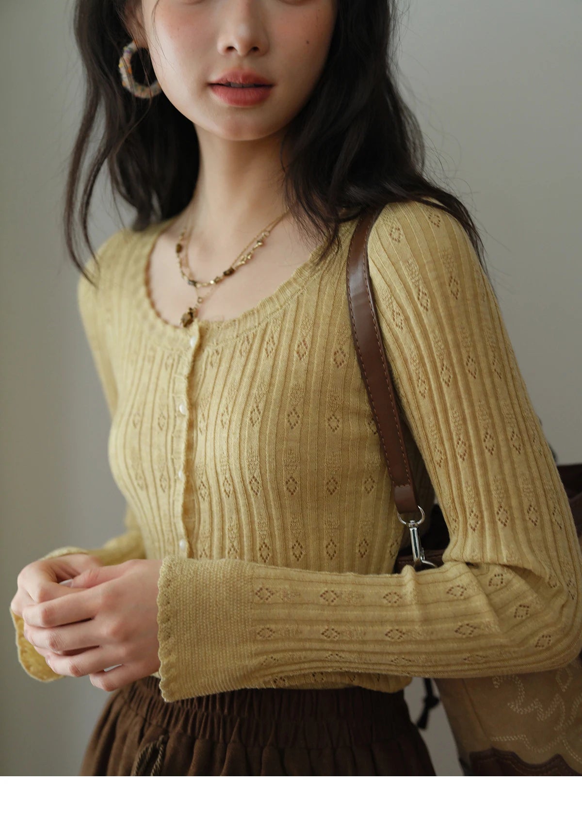 Mishow Pit Stripe French Retro Round Neck Cardigan MXE42Z1374