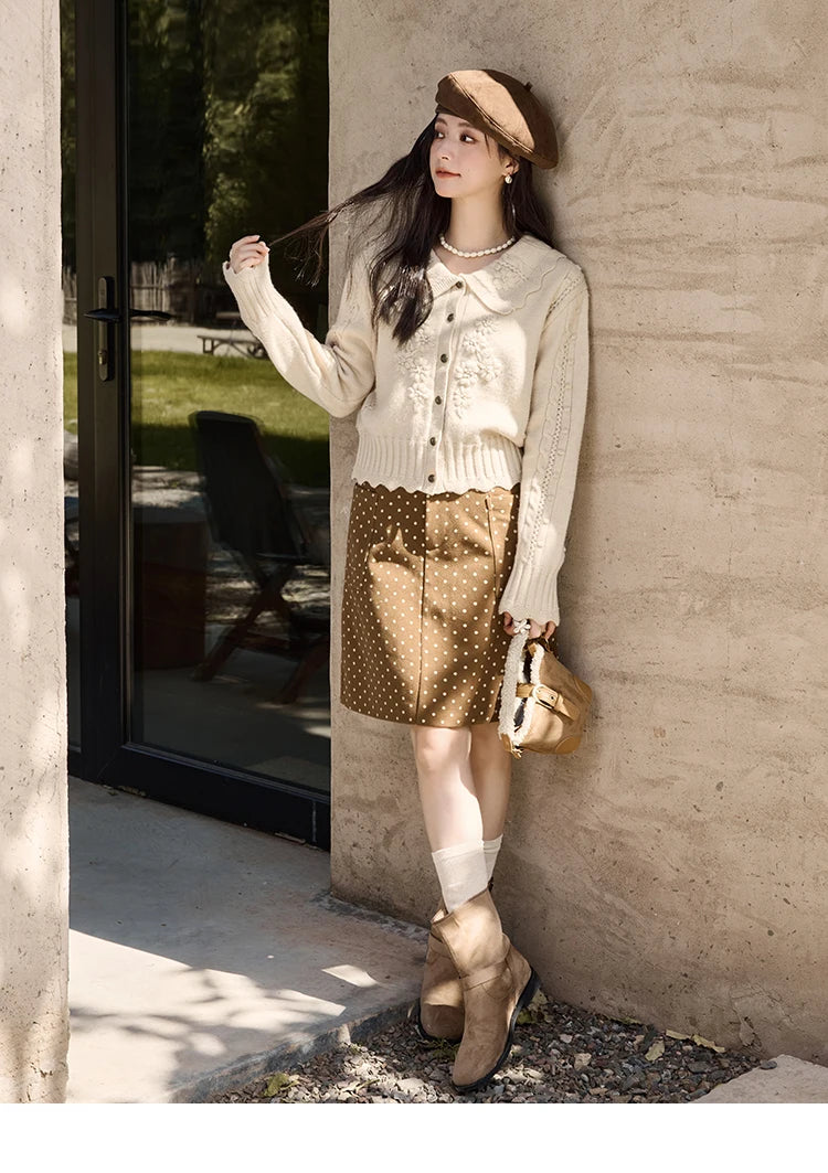 Mishow French Retro Doll Collar Embroidered Sweater MXD35Z0895
