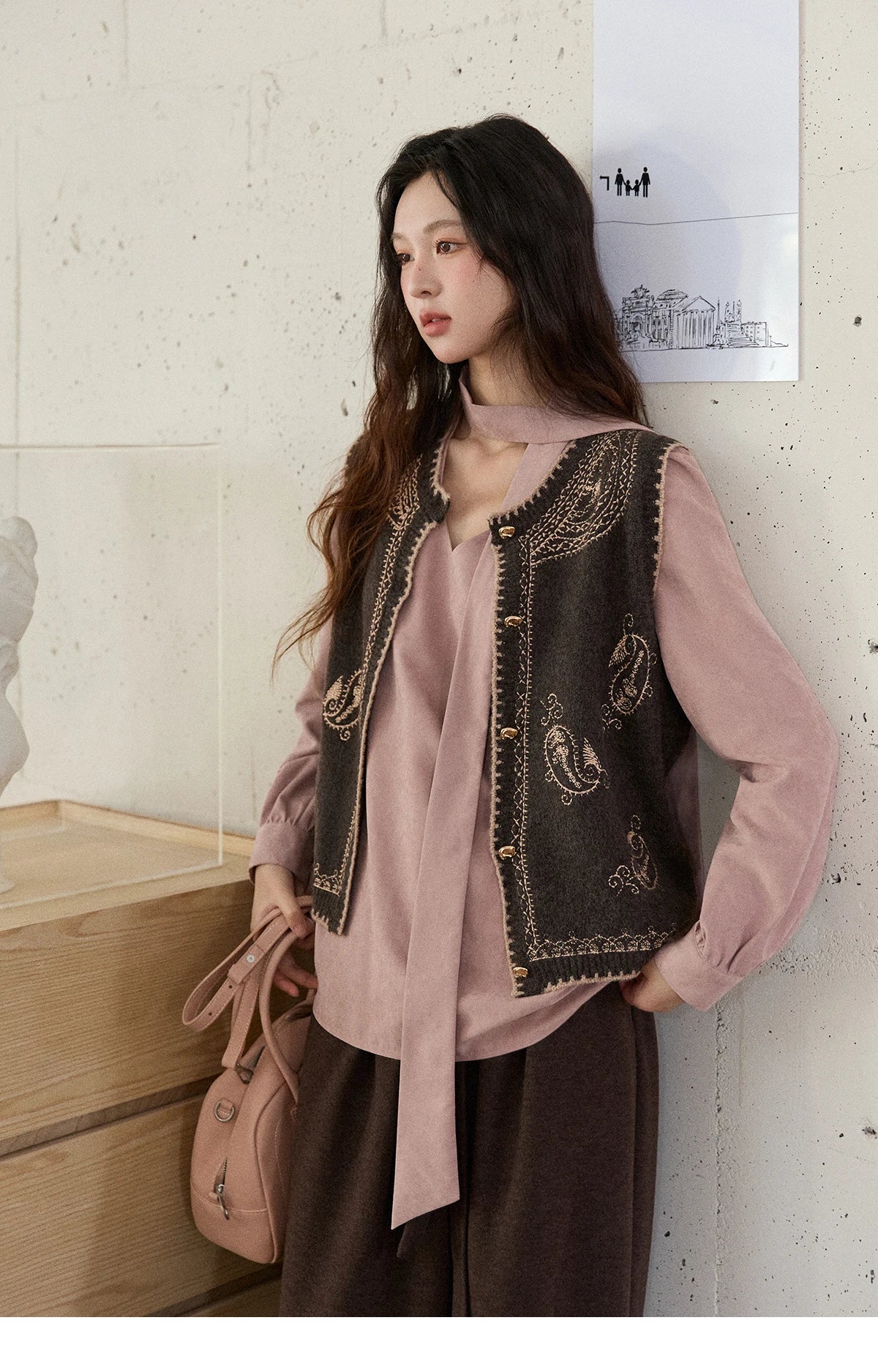 Mishow Patterned Embroidered Crew Neck Vest MXE86Z2745