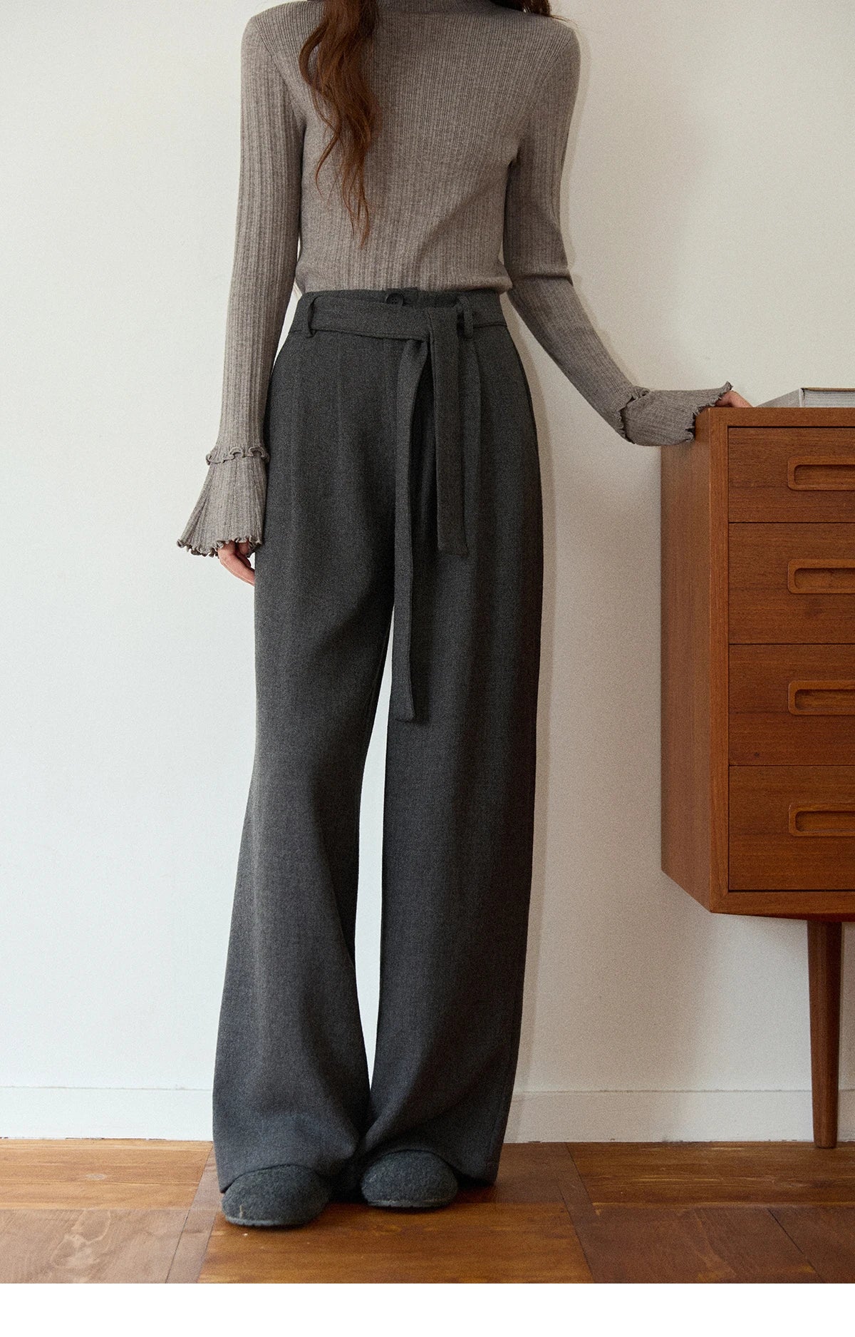 MISHOW Retro Gray Wide-Leg Pants Elastic Waist Warm MXE89K1099