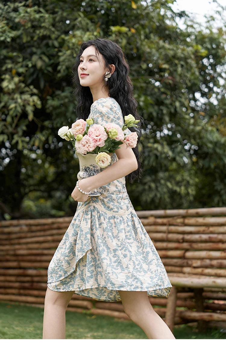 Mishow French Vintage Bubble Sleeve Lace Dress MXD24L1730