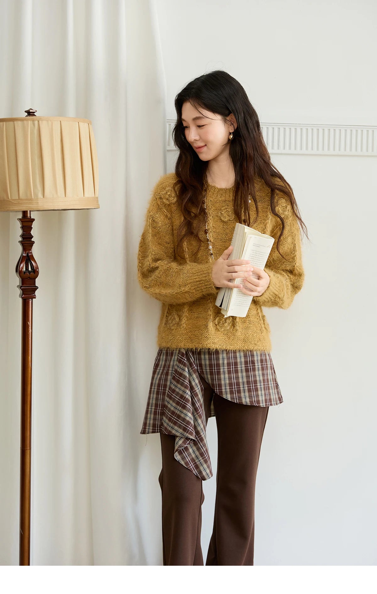 Mishow Retro Yellow 3D Rose Embroidery Pullover MXE47Z2563