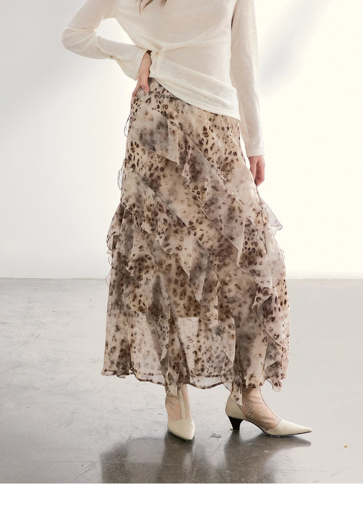 MISHOW Leopard Print Maxi Skirt Ruffled Chiffon Elastic Waist MXF108B0772