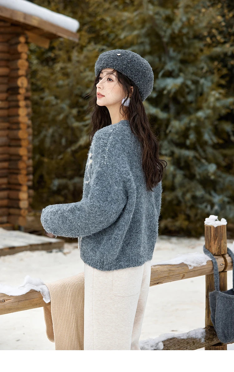 Mishow Butterfly Color Clash Wool Pullover MXD57Z1016