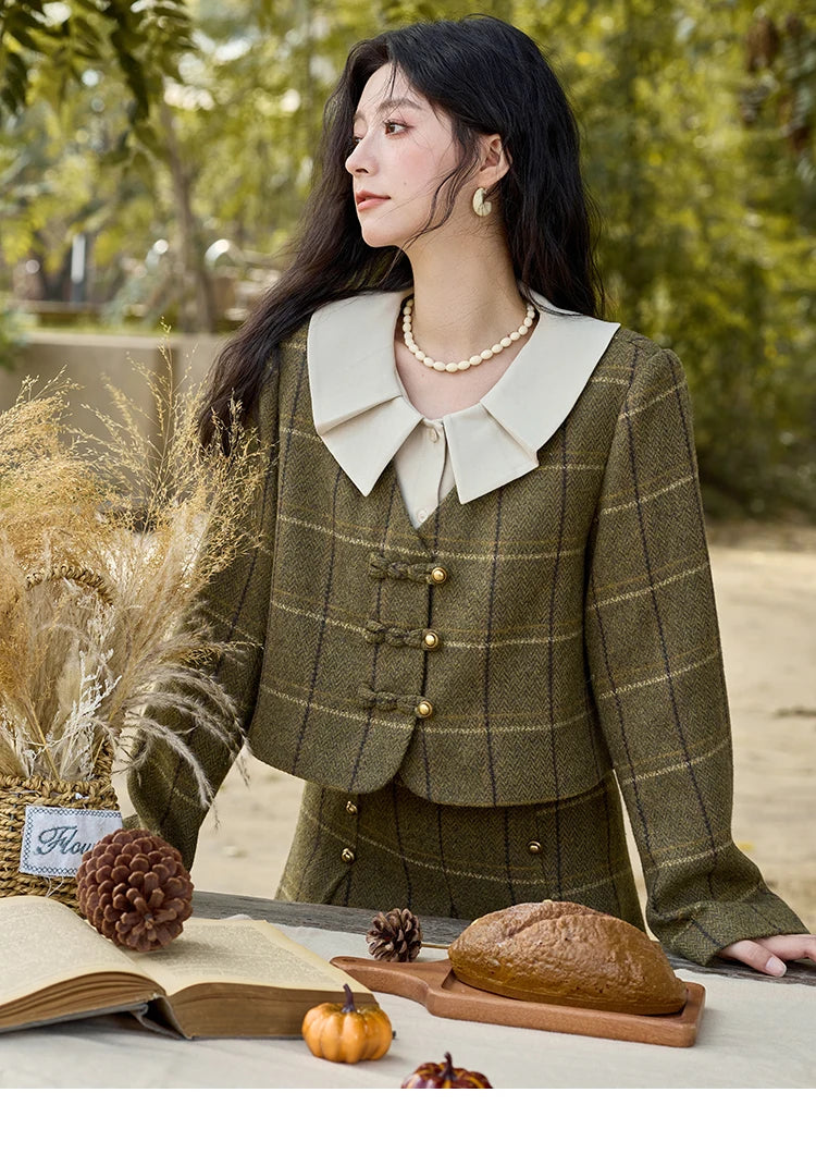 Mishow Retro Plaid Doll Collar Tweed Jacket & Pleated Skirt Set MXD48W0469