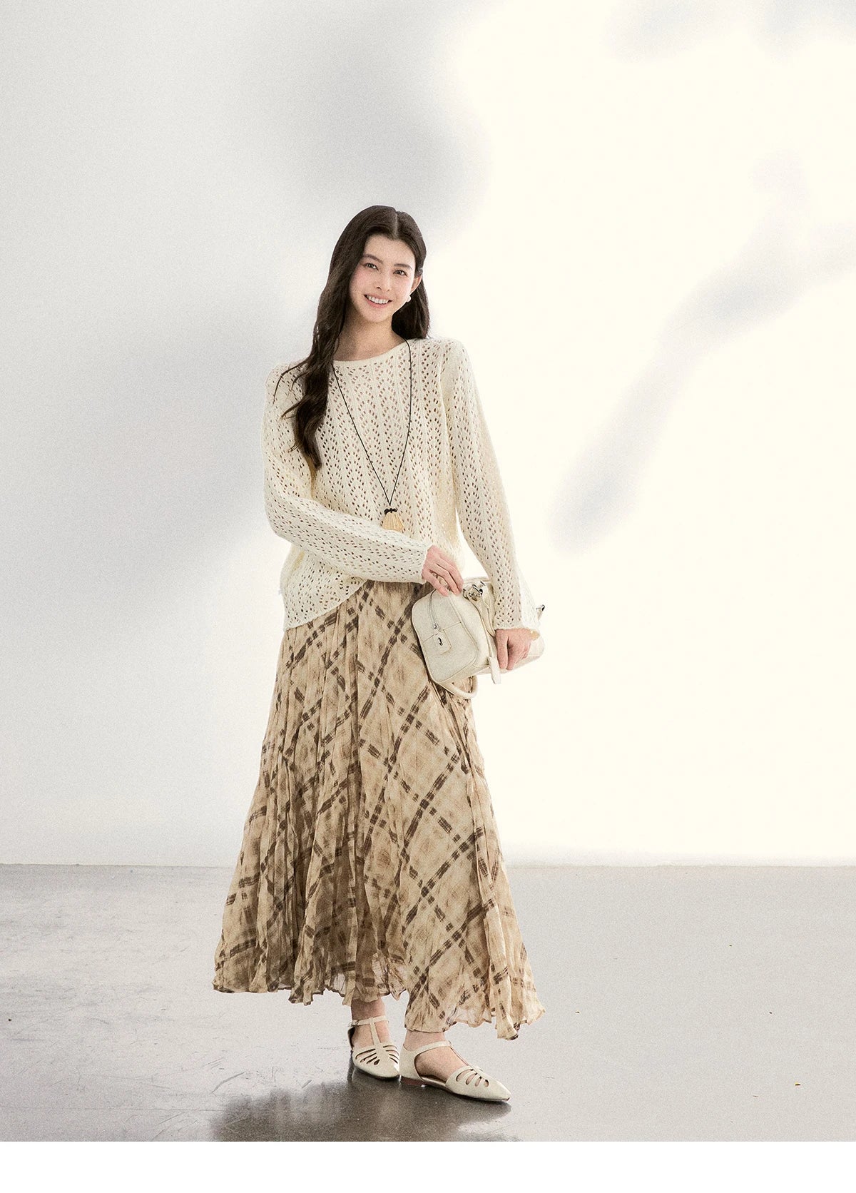 Mishow Beige Hollow Crew Neck Sweater MXF13Z3017