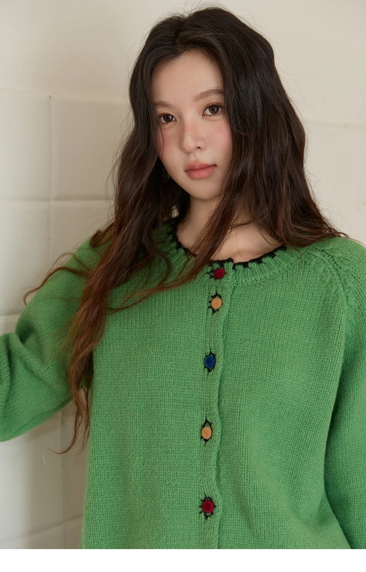 Mishow Color Button Minimalist Crew Neck Cardigan MXE88Z2688