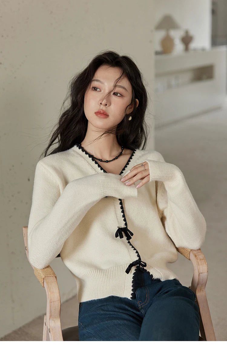 Mishow V-Neck Bow Detail French Cardigan MXD34Z0938