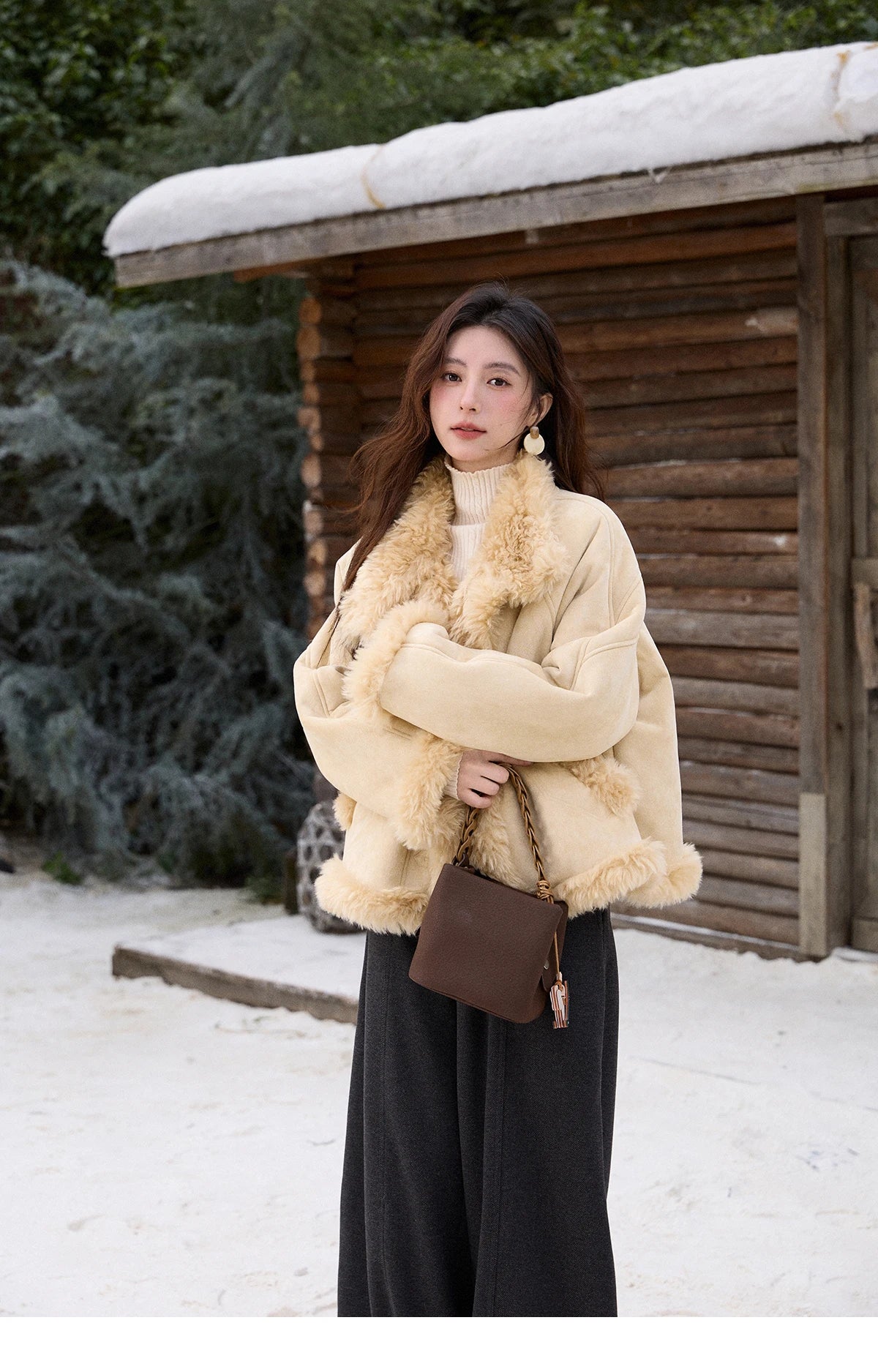 Mishow Yellow Stand-Up Collar Shearling Coat MXE92W1017