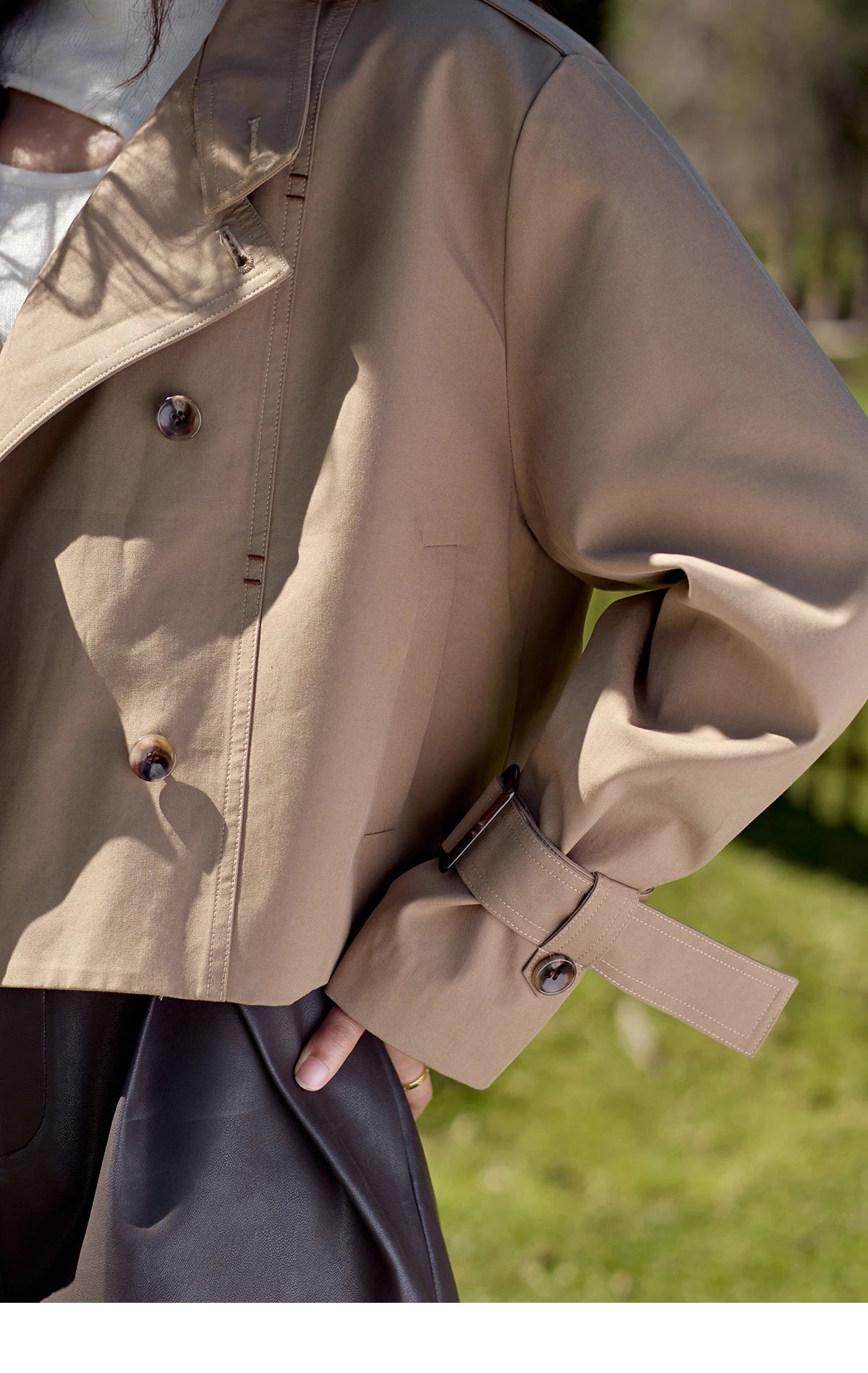 Mishow Short Fragrant Windbreaker Jacket MXD42W0386