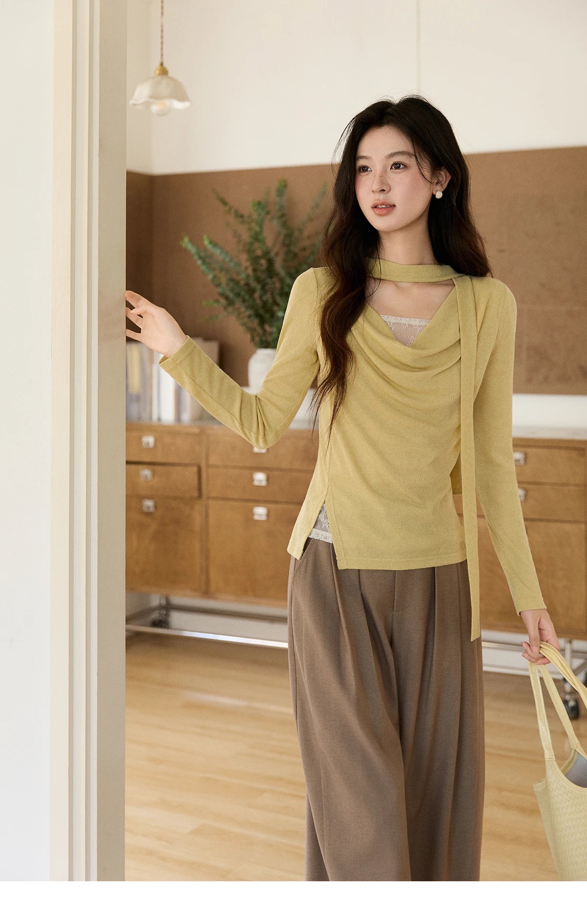 Mishow Yellow Lace Splicing Ribbon Collar Top MXF108Z1030