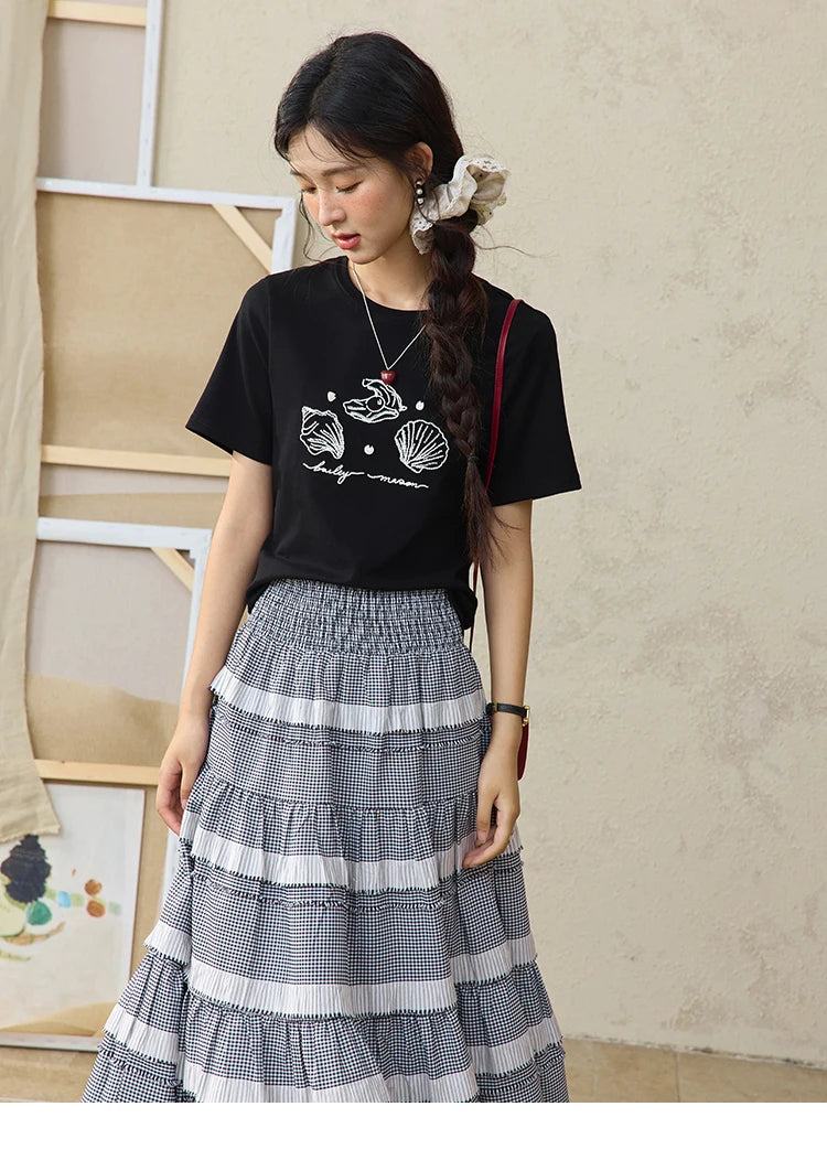 Mishow Shell Embroidered Round Neck Tee MXE34T0570