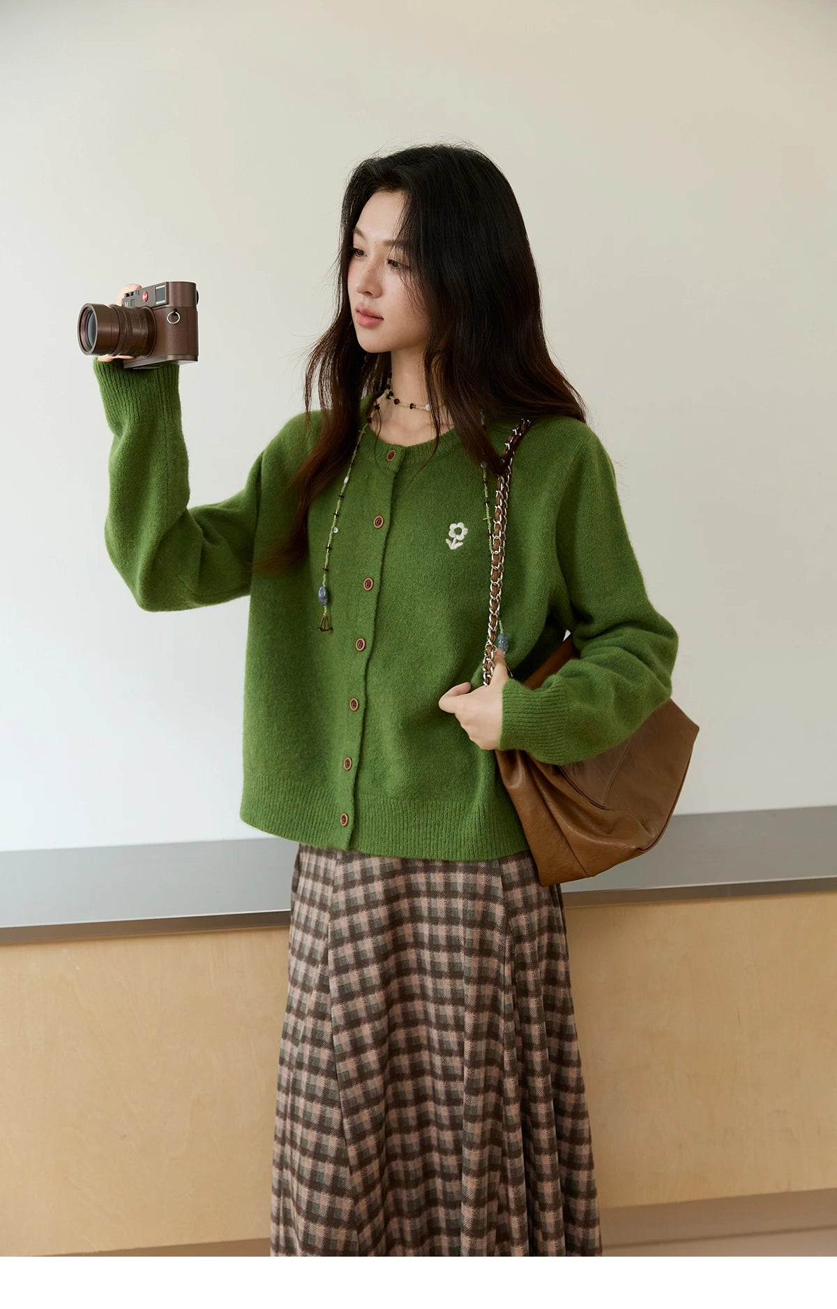 Mishow Retro Flower Embroidery Buckle Cardigan MXE46Z2588