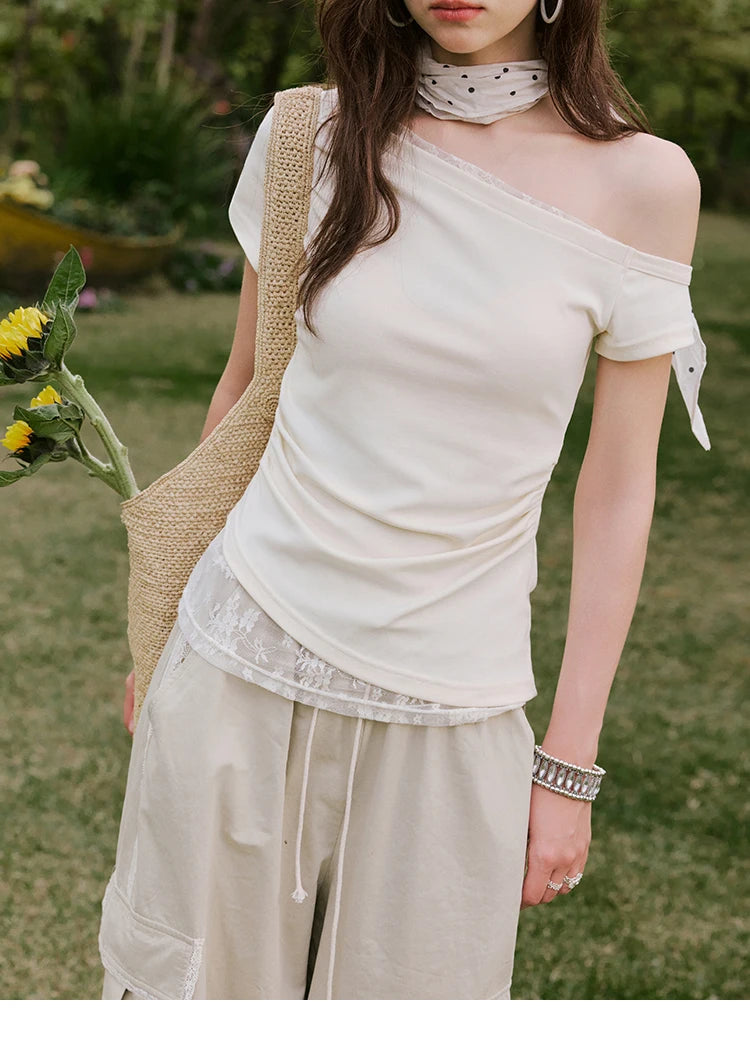 Mishow Skew Collar Off-Shoulder Lace Tee MXE31T0503