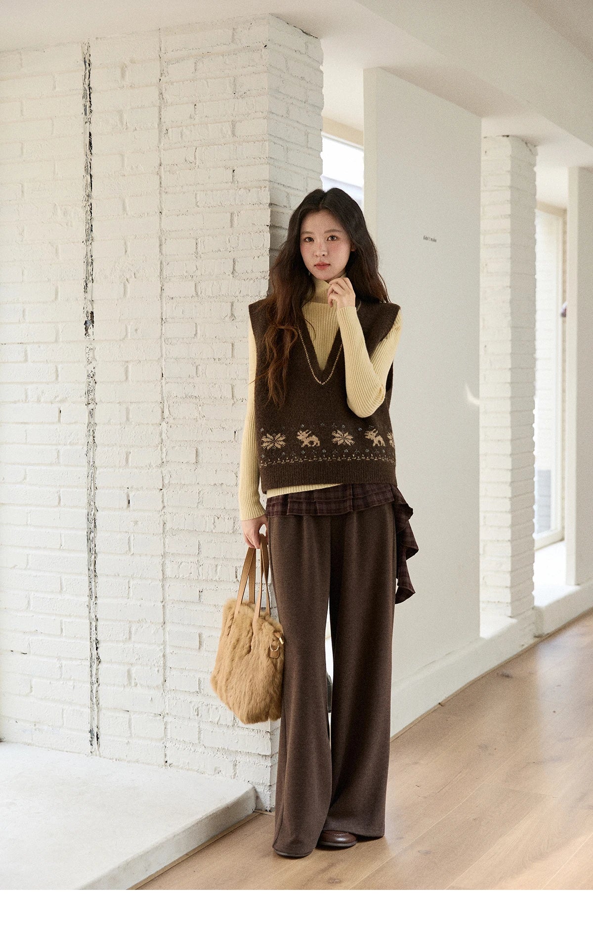 Mishow Retro Brown Jacquard V-Neck Sweater Vest MXE86Z2659