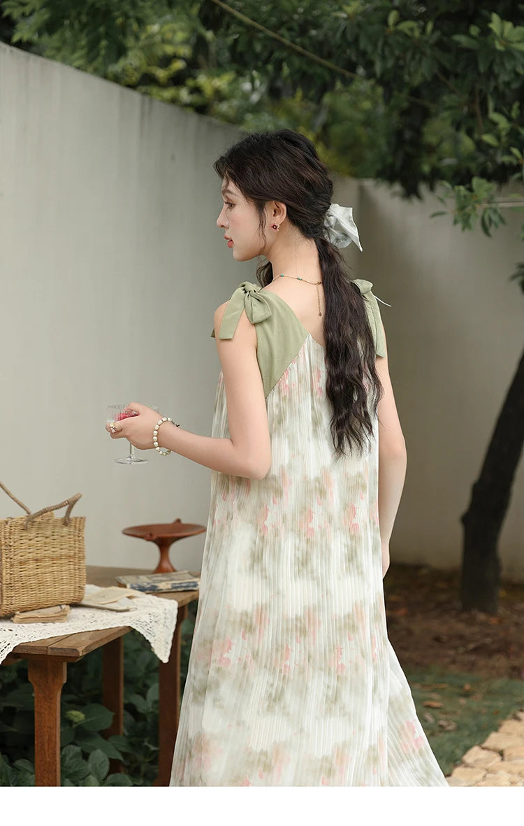 Mishow French Floral Suspender Vacation Dress MXD28L1862