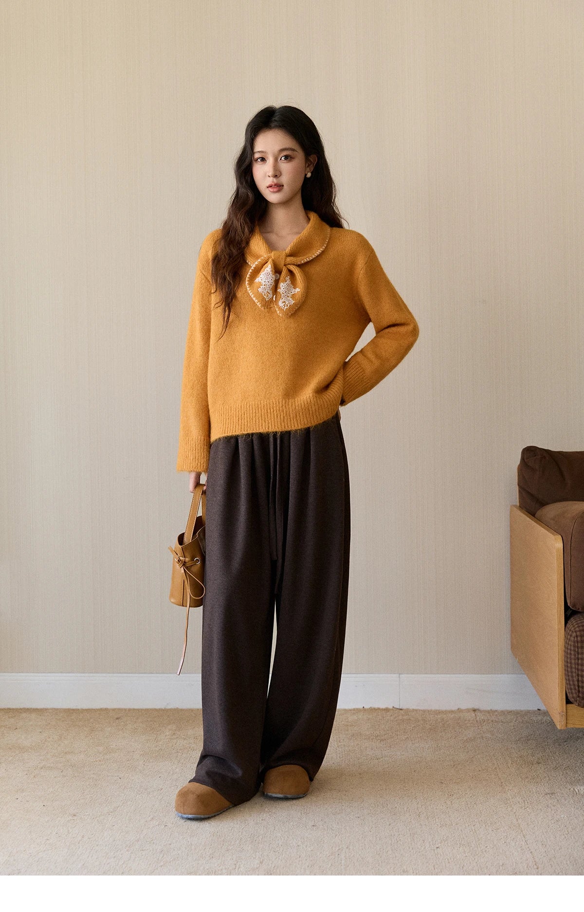 Mishow Yellow Bow Collar Lace Splicing Sweater MXE94Z2971
