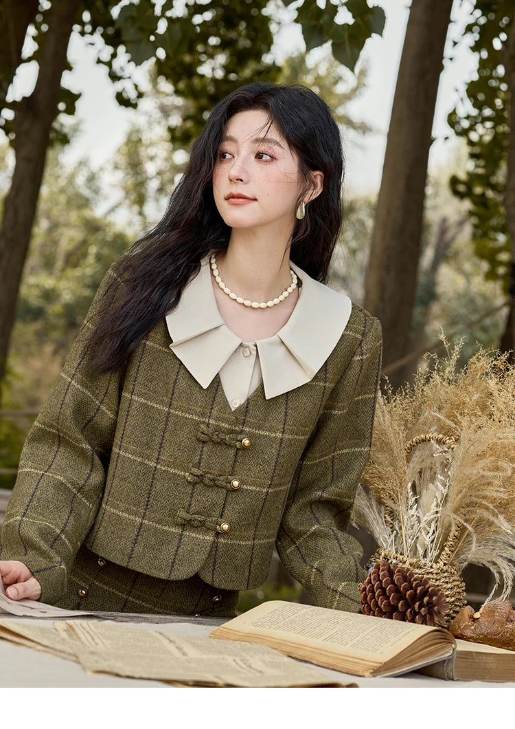 Mishow Retro Plaid Doll Collar Tweed Jacket & Pleated Skirt Set MXD48W0469