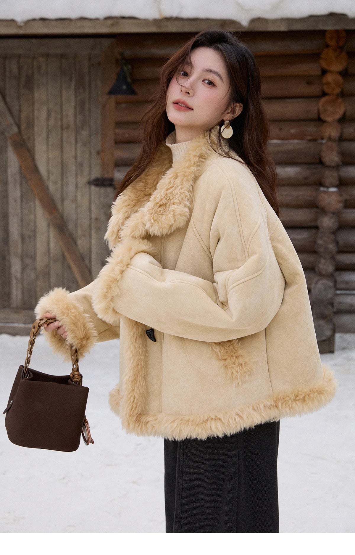 Mishow Yellow Stand-Up Collar Shearling Coat MXE92W1017