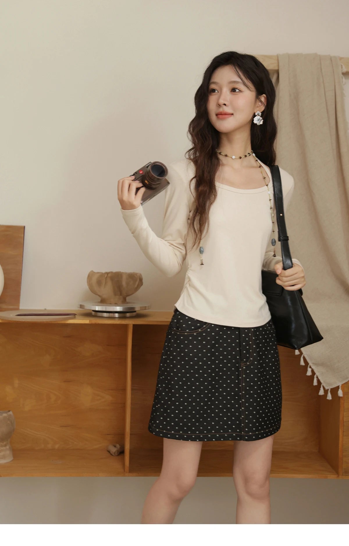 Mishow Hanging Neck Strap Pleated Waist Top MXE42T0720