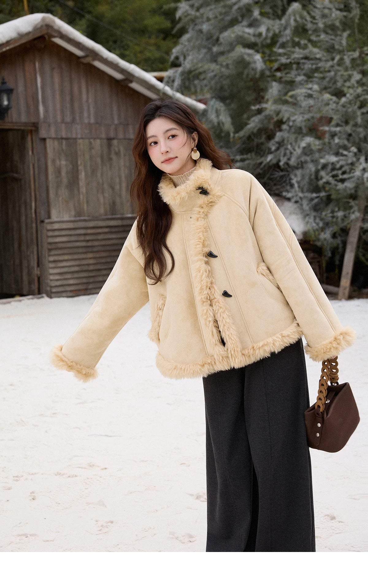 Mishow Yellow Stand-Up Collar Shearling Coat MXE92W1017