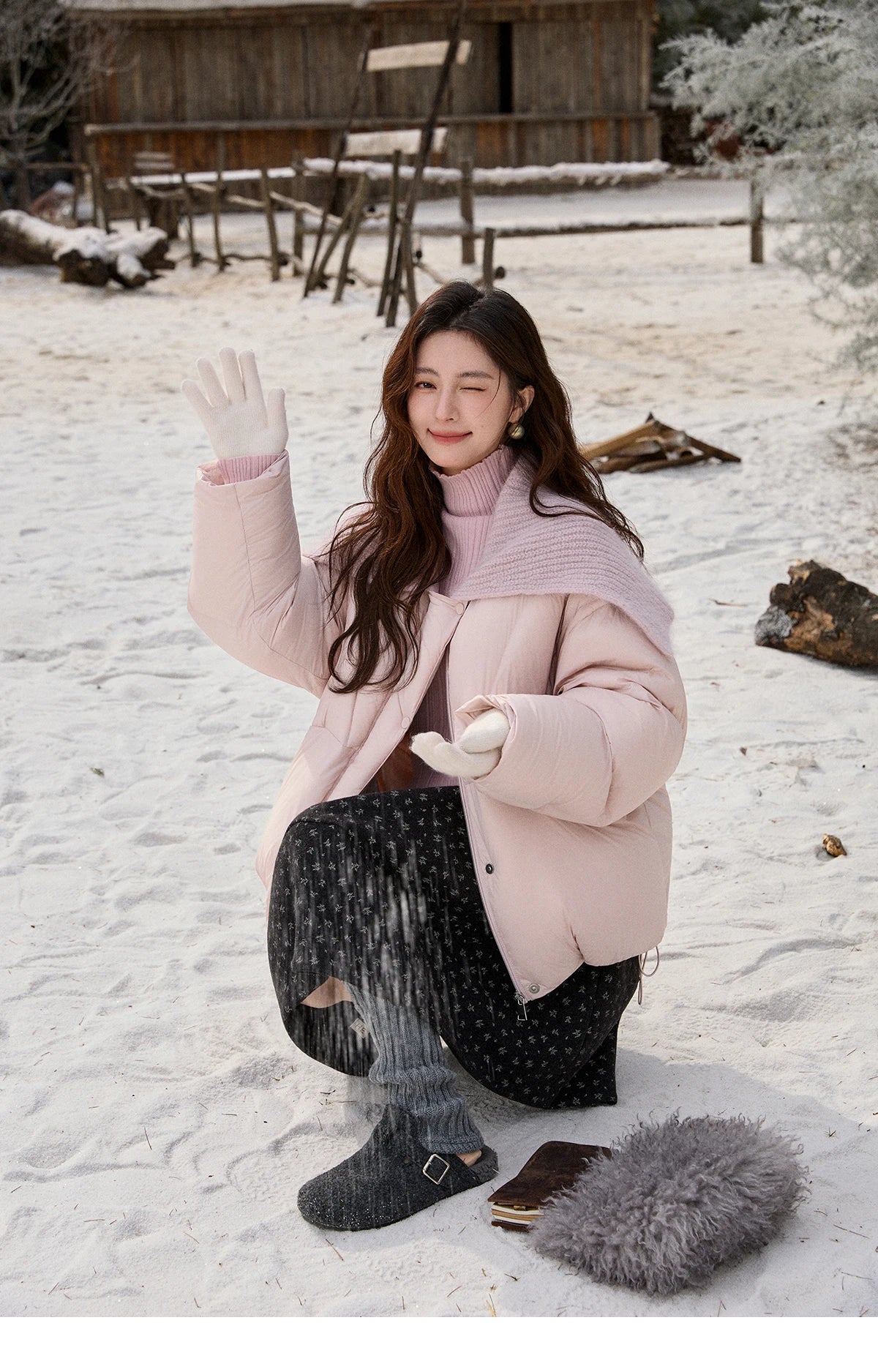 Mishow Pink Woolen Lapel Short Down Jacket MXE92Y0089