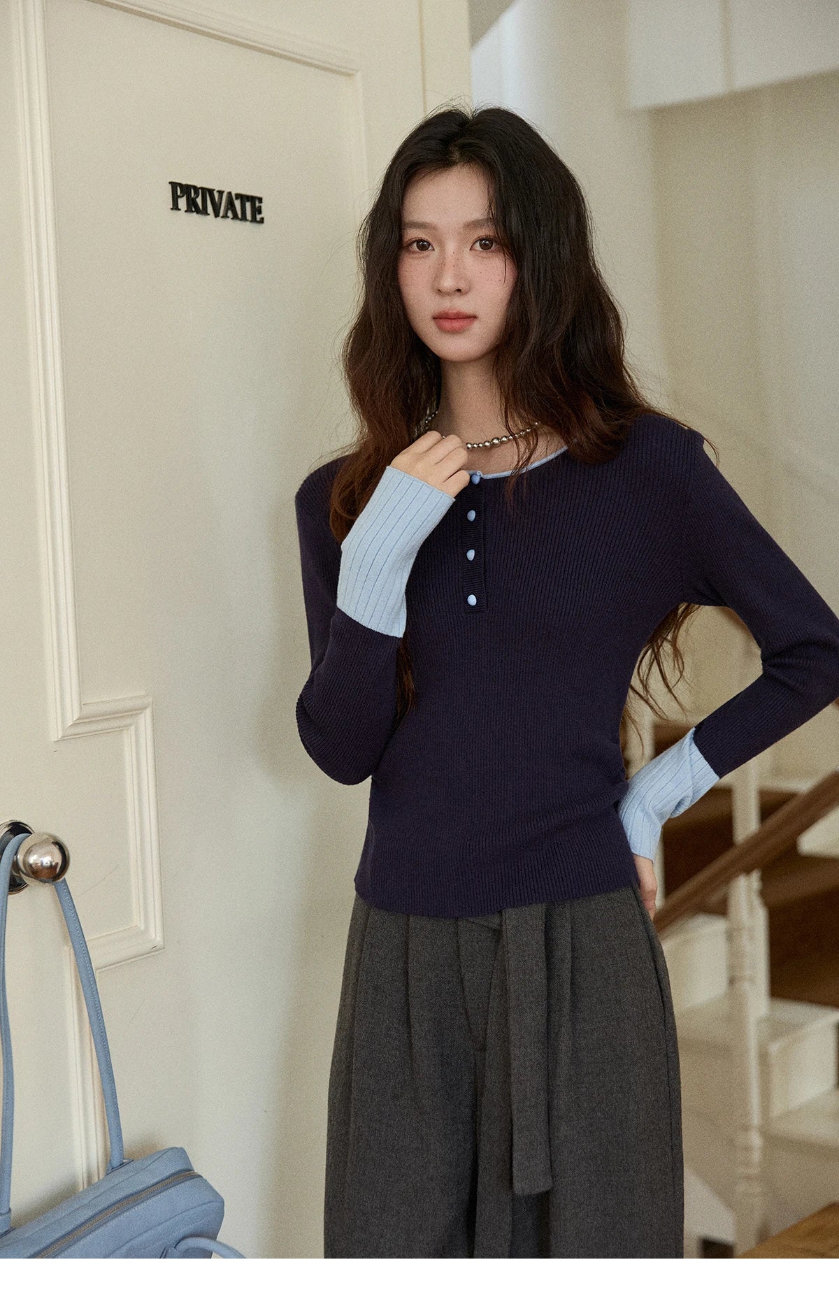 Mishow Retro Contrast Color Crew Neck Sweater MXE89Z2639
