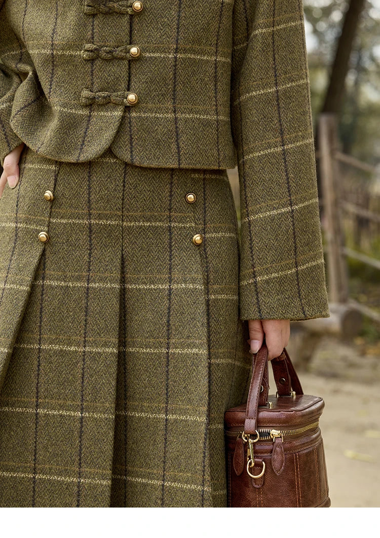 Mishow Retro Plaid Doll Collar Tweed Jacket & Pleated Skirt Set MXD48W0469