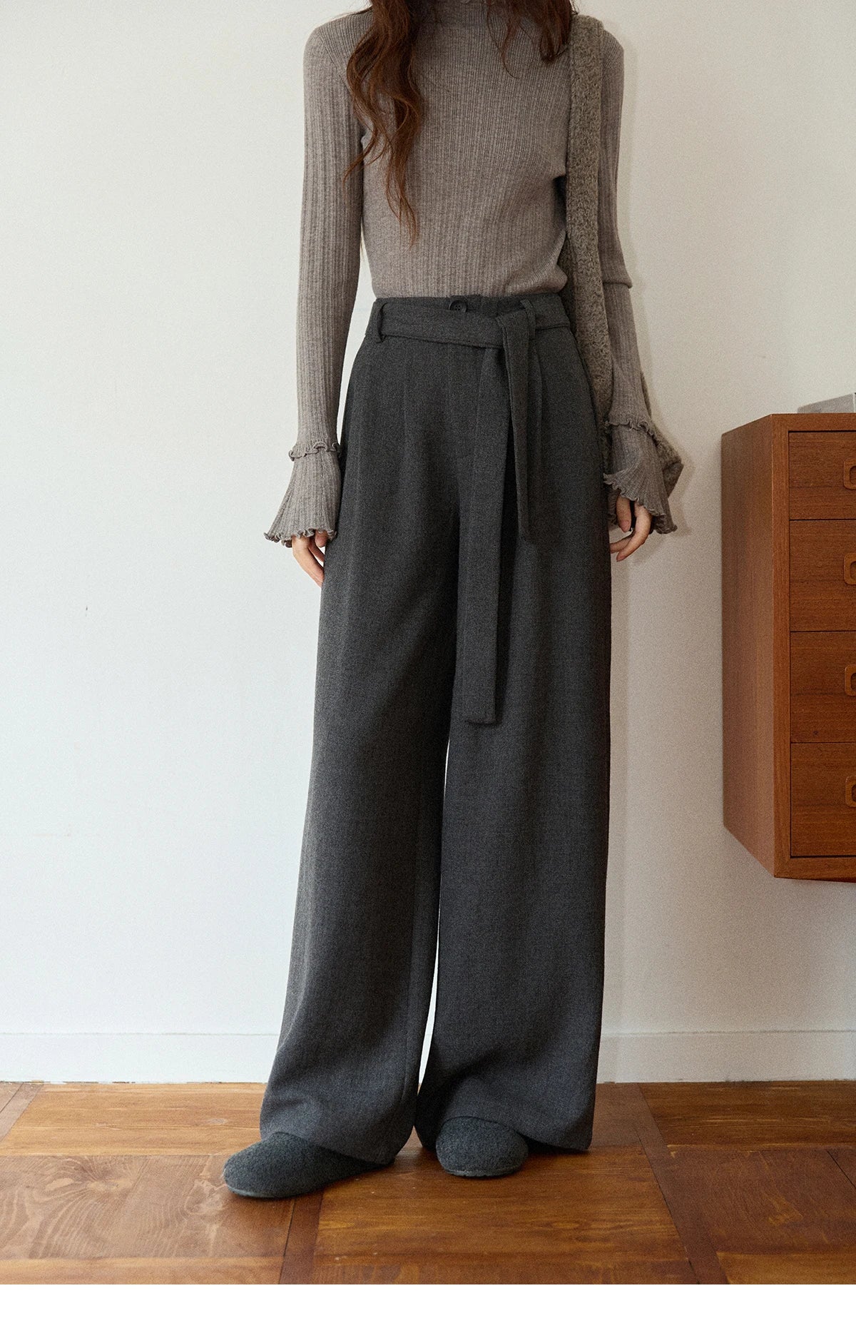 MISHOW Retro Gray Wide-Leg Pants Elastic Waist Warm MXE89K1099