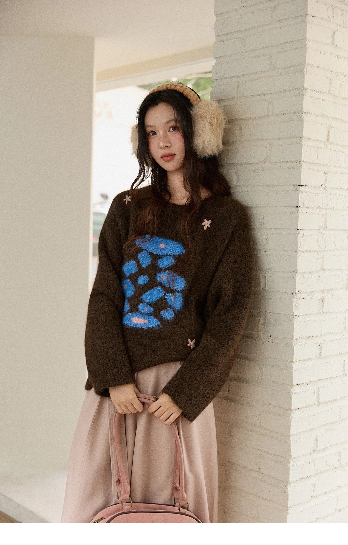 Mishow Lucky Bottle 3D Floral Color Block Sweater MXE91Z2840