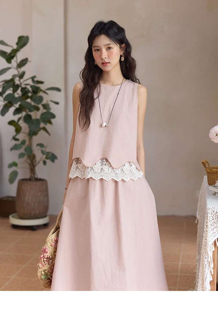 Mishow O-Neck Lace Patchwork Top & Elastic Waist Midi Skirt Set MXE36T0641