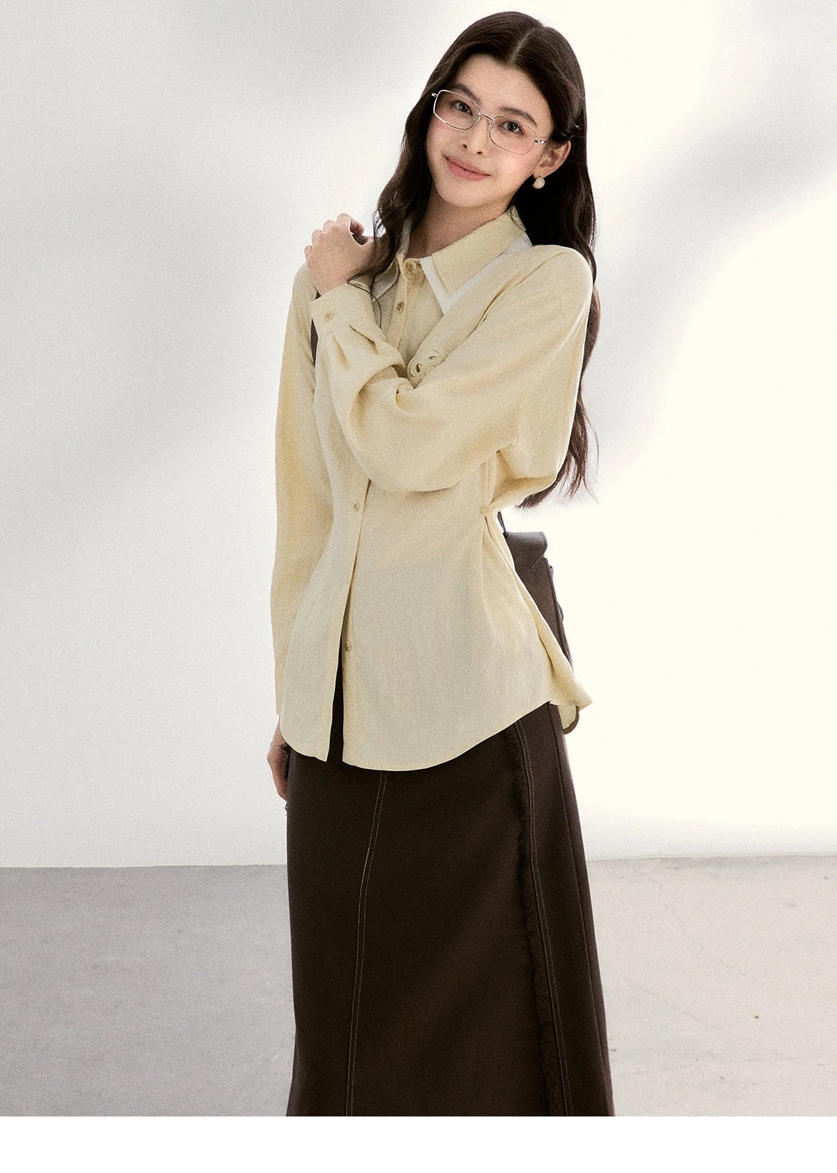 MISHOW Contrast Trim Lapel Shirt Floral Embroidery Pocket MXF13C2440