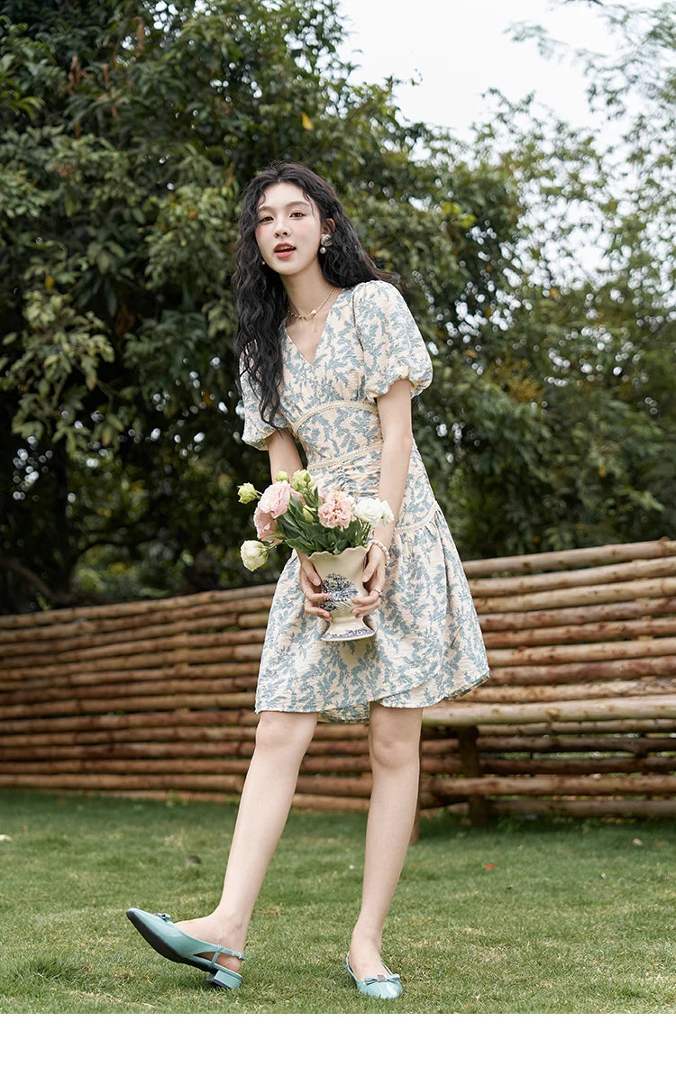 Mishow French Vintage Bubble Sleeve Lace Dress MXD24L1730