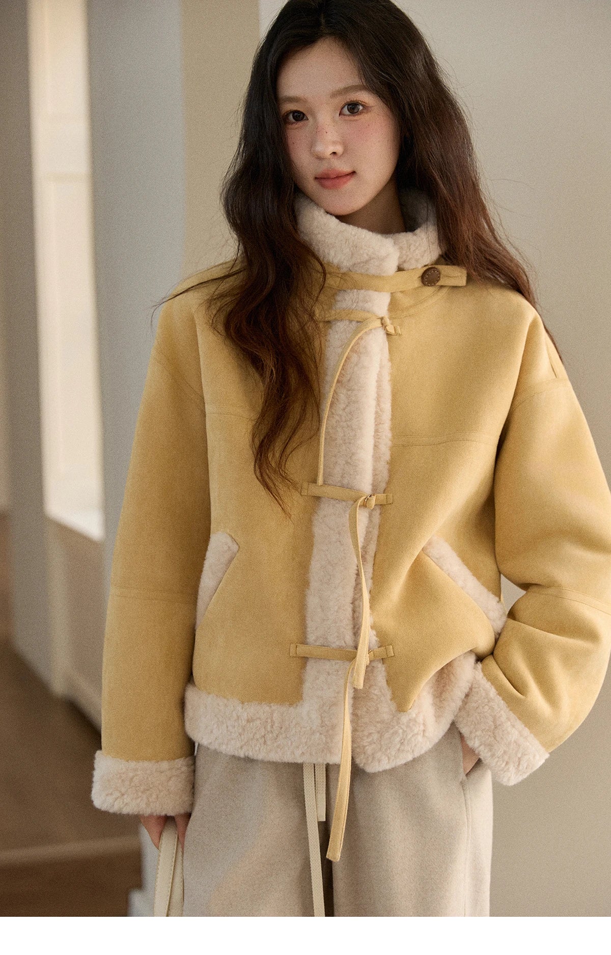 MISHOW Yellow Suede Fur Collar Short Coat Single-Breasted MXE89W0897