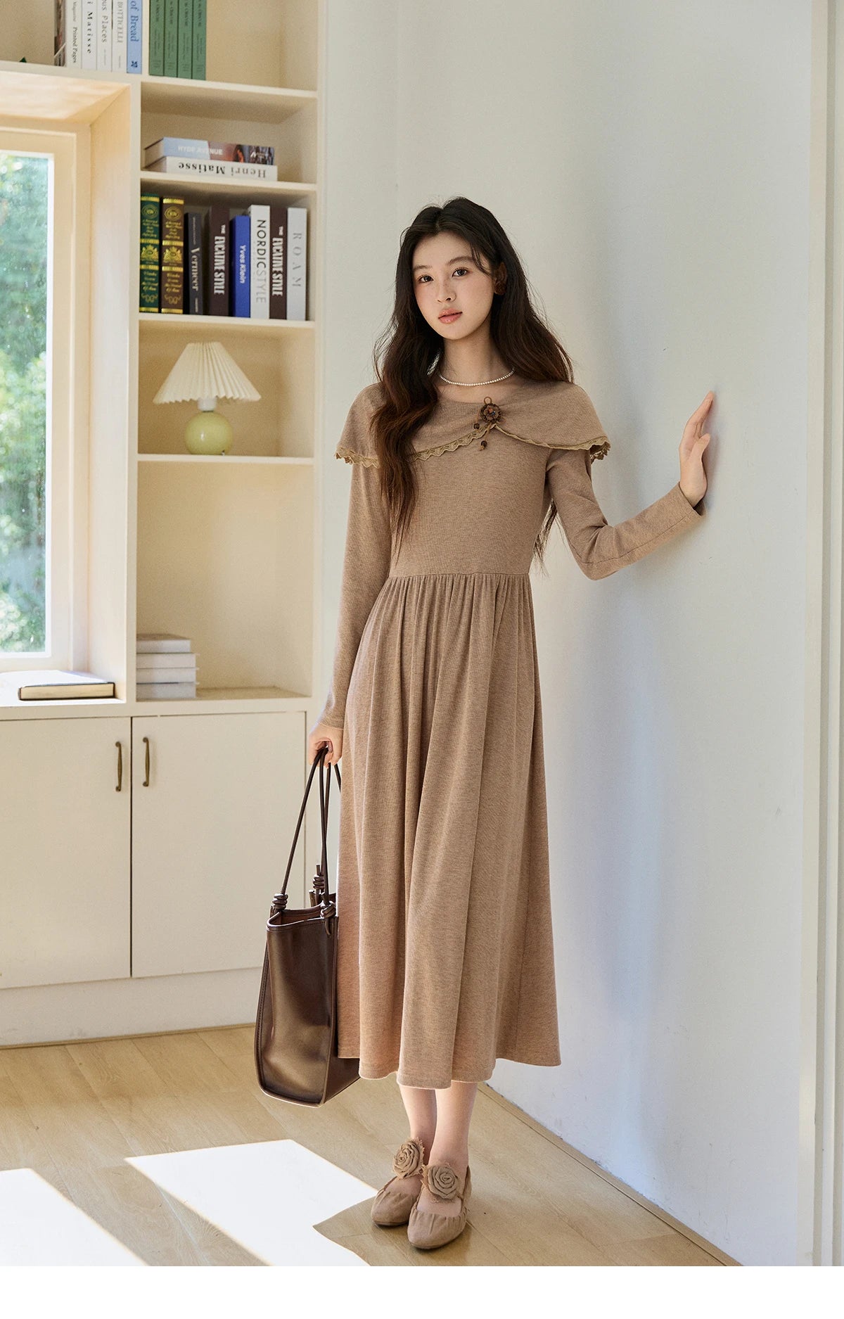 Mishow Khaki Large Collar Pleated Knit Dress MXF11L2553