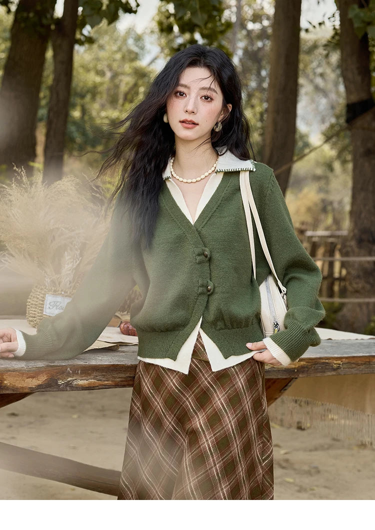 Mishow Fake Two-Piece Splicing V-Neck Cardigan MXD41Z0712