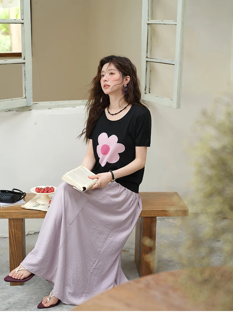 Mishow Contrast Color Flower Knit Tee MXE39Z1311