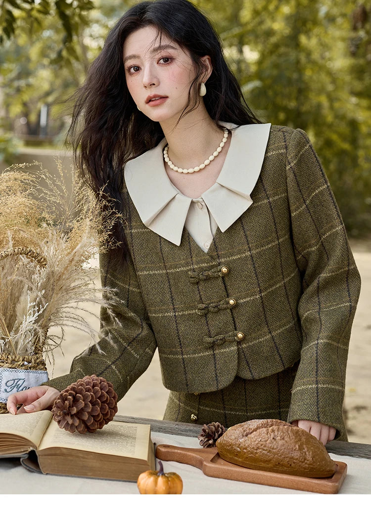 Mishow Retro Plaid Doll Collar Tweed Jacket & Pleated Skirt Set MXD48W0469