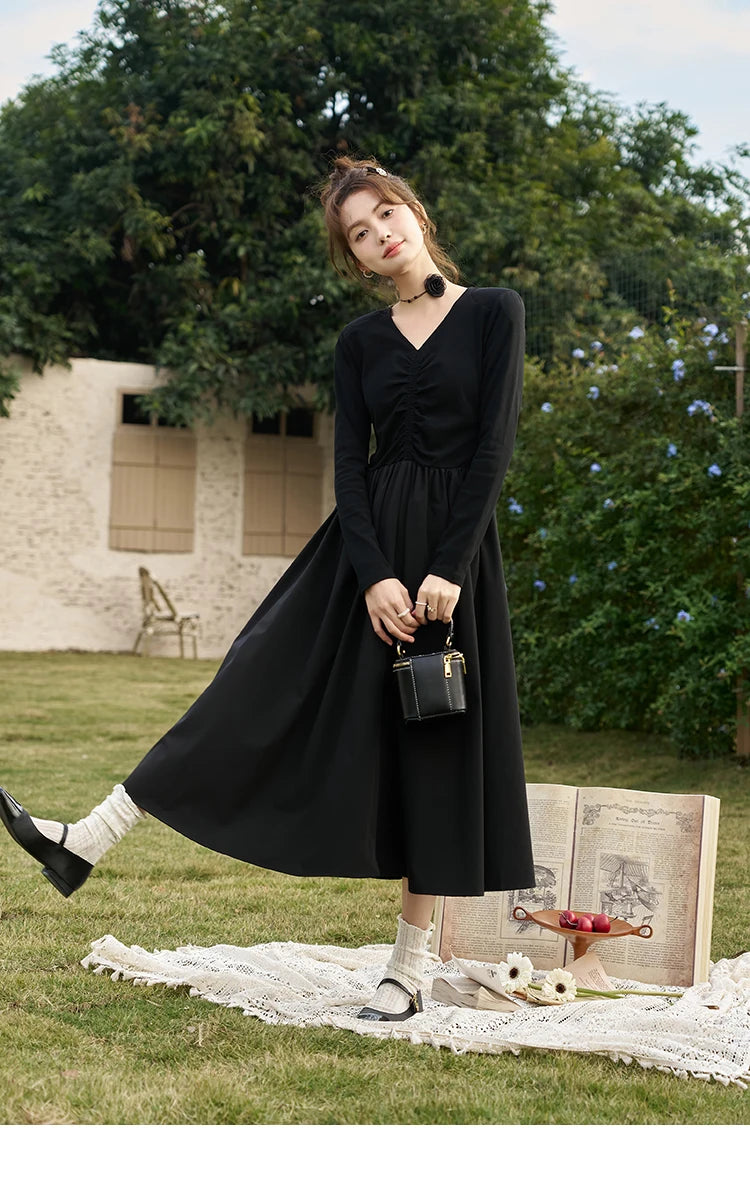 Mishow Black Knitted Smocked V-Neck Dress MXC59L1640