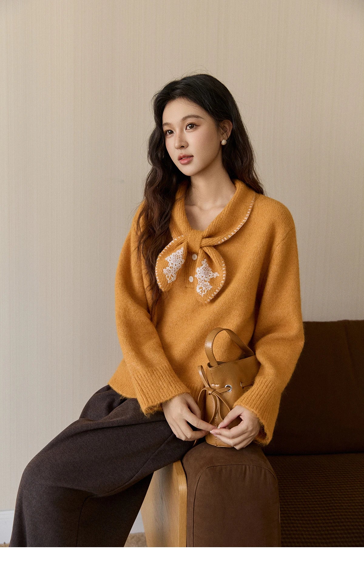 Mishow Yellow Bow Collar Lace Splicing Sweater MXE94Z2971