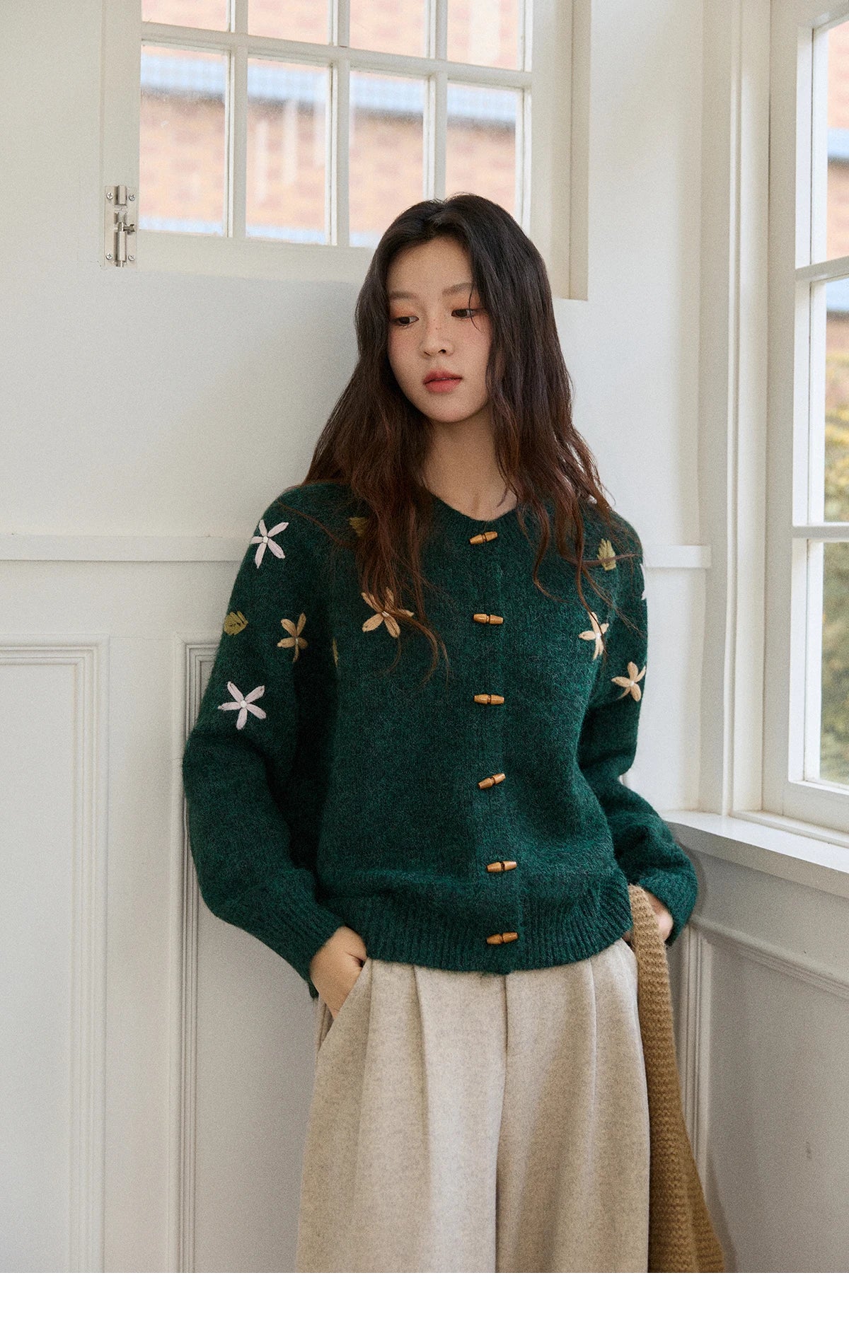 Mishow Green Retro Flower Embroidery Cardigan MXE86Z2729