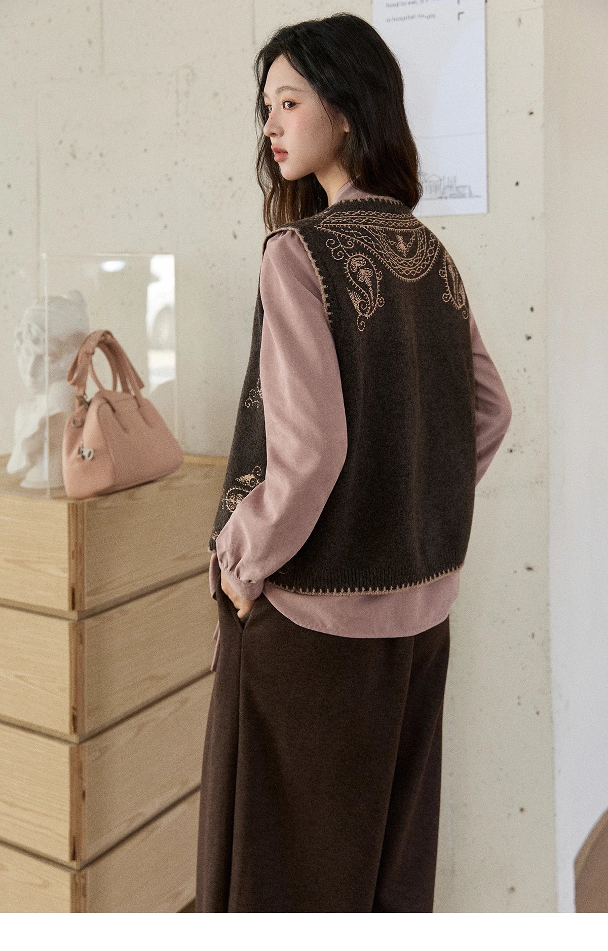 Mishow Patterned Embroidered Crew Neck Vest MXE86Z2745