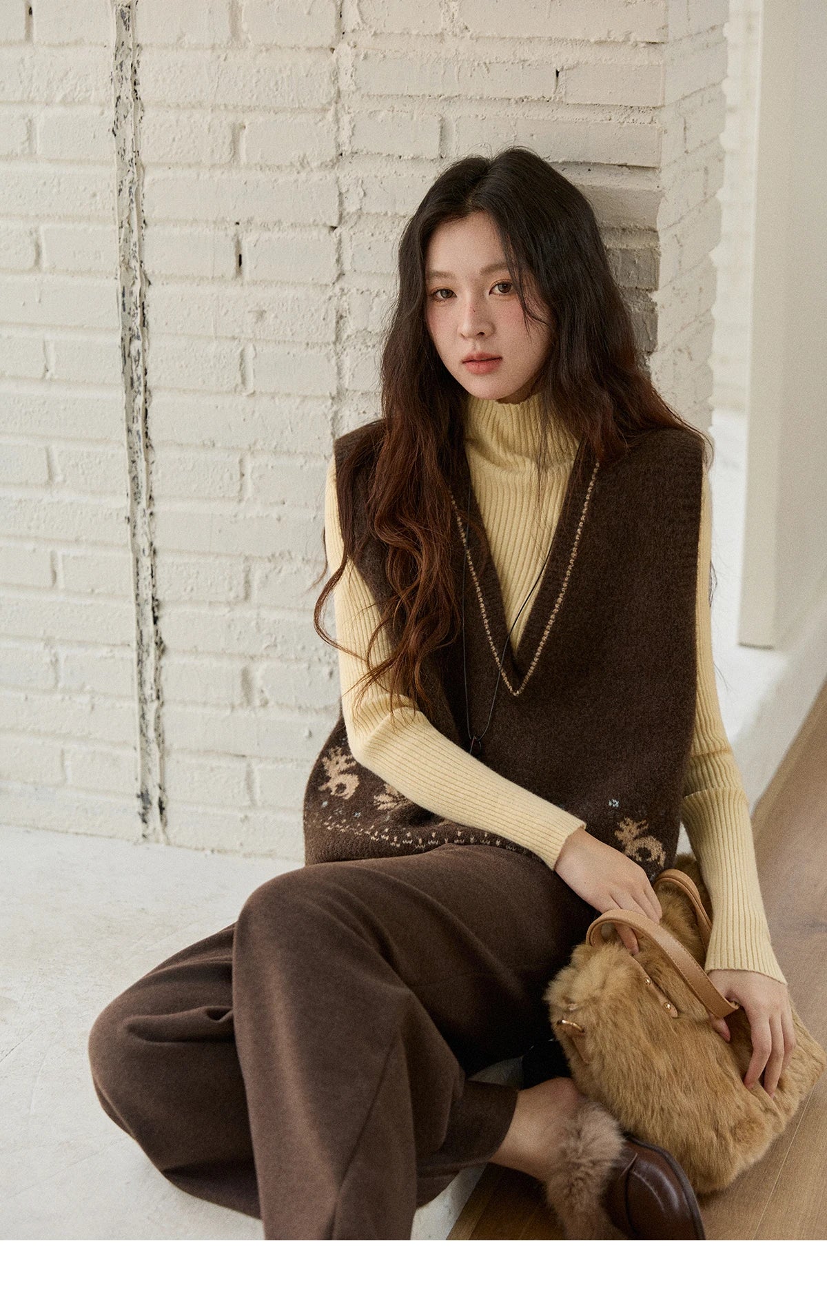 Mishow Retro Brown Jacquard V-Neck Sweater Vest MXE86Z2659