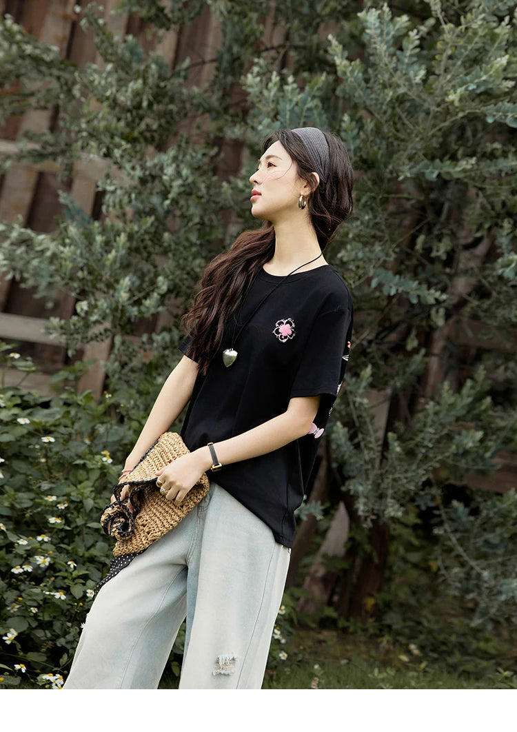 Mishow Graffiti Letter Print Round Neck Tee MXE15T0475